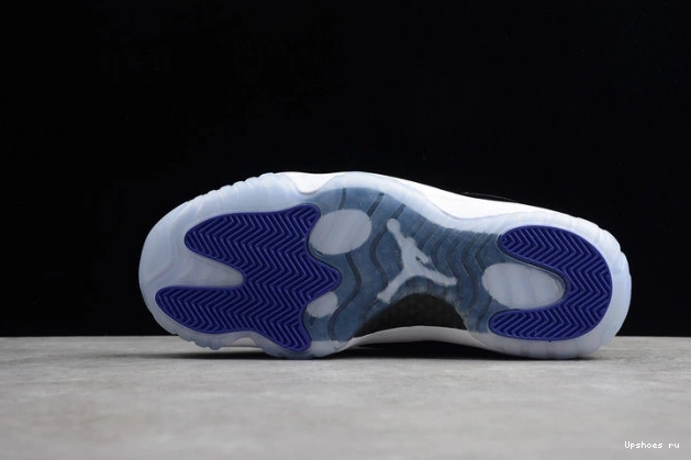 Jordan Retro (2016) Space 11 378037-003  Jam 0824